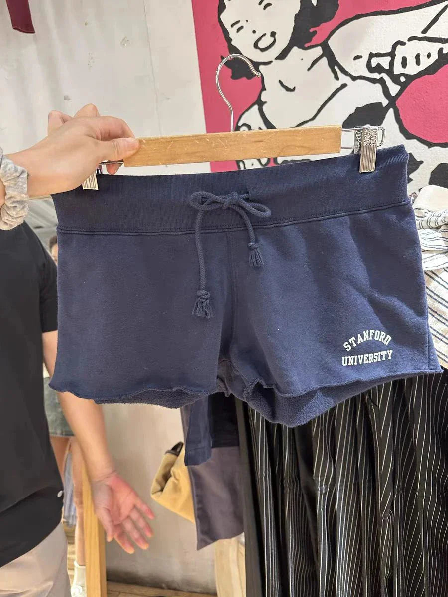 מכנסיים קצרים דגם אמילי